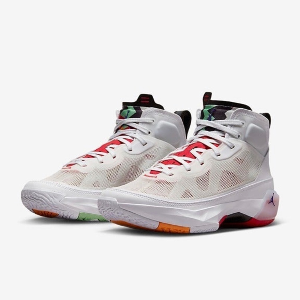 NIB Air Jordan XXXVII boys